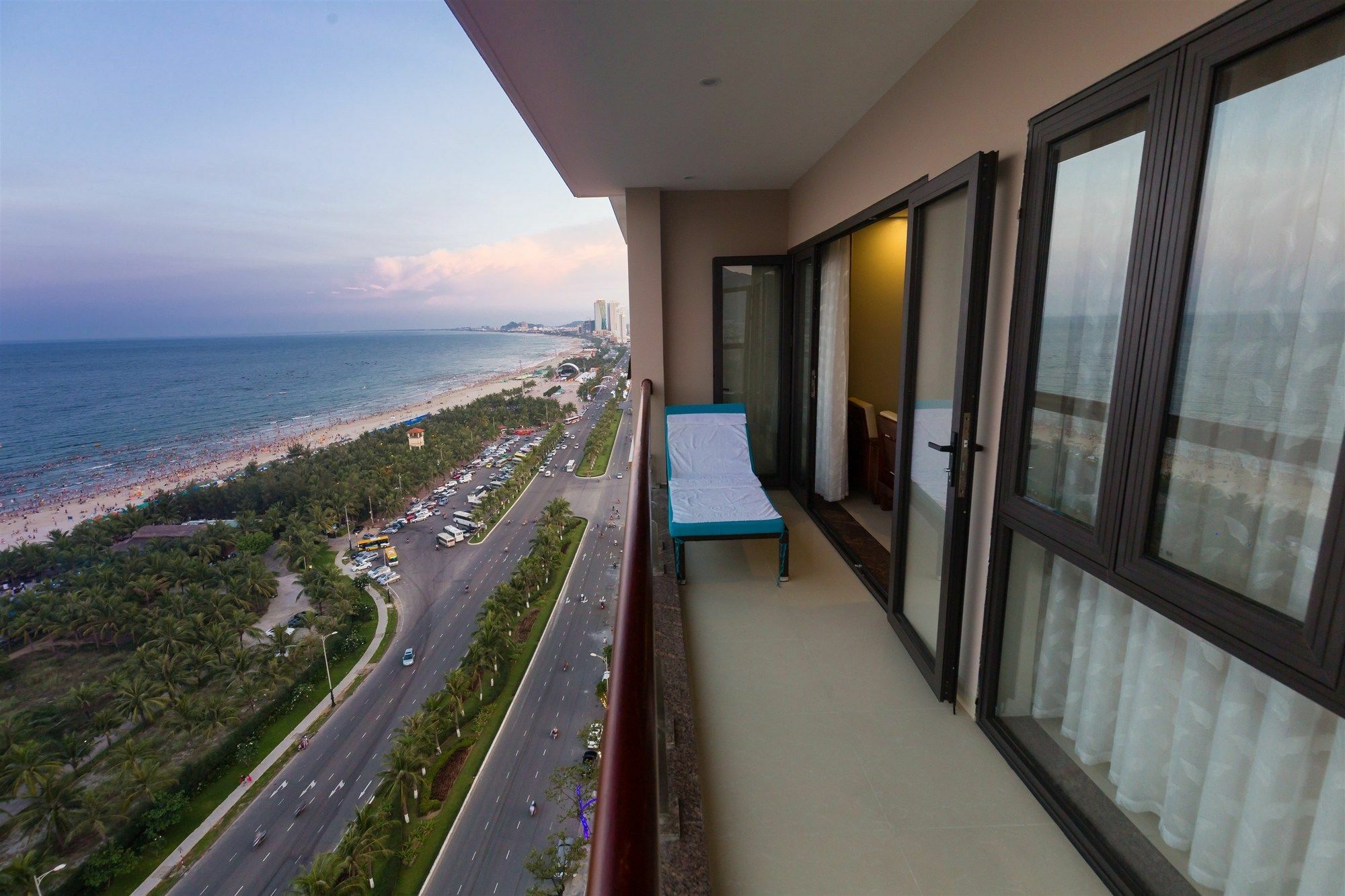 7 Seven Sea Hotel Da Nang Exterior photo